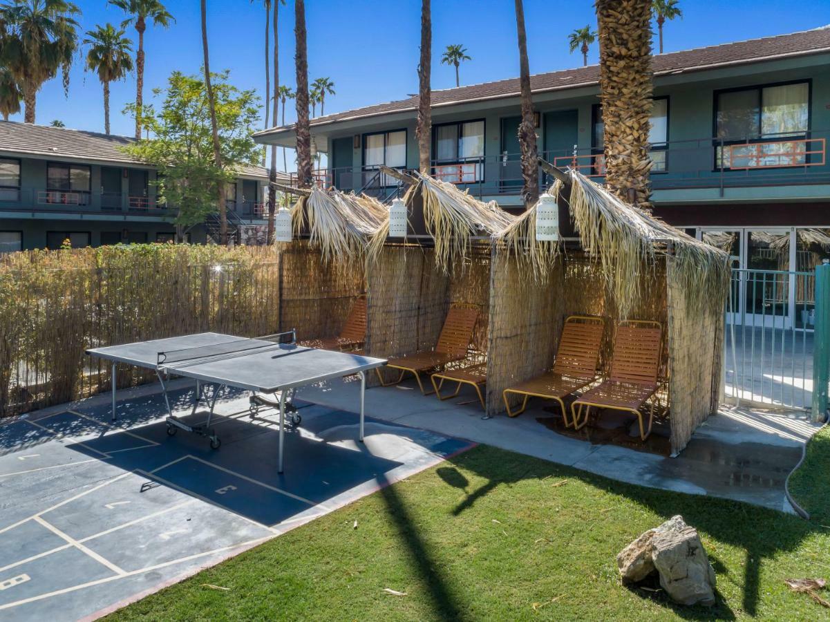 Caliente Tropics Palm Springs Exterior foto